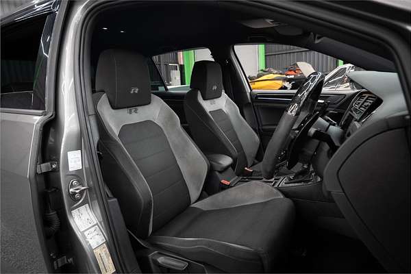 2015 Volkswagen Golf R 7