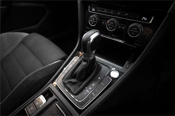 2015 Volkswagen Golf R 7