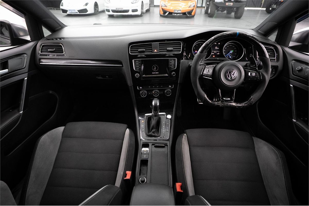 2015 Volkswagen Golf R 7