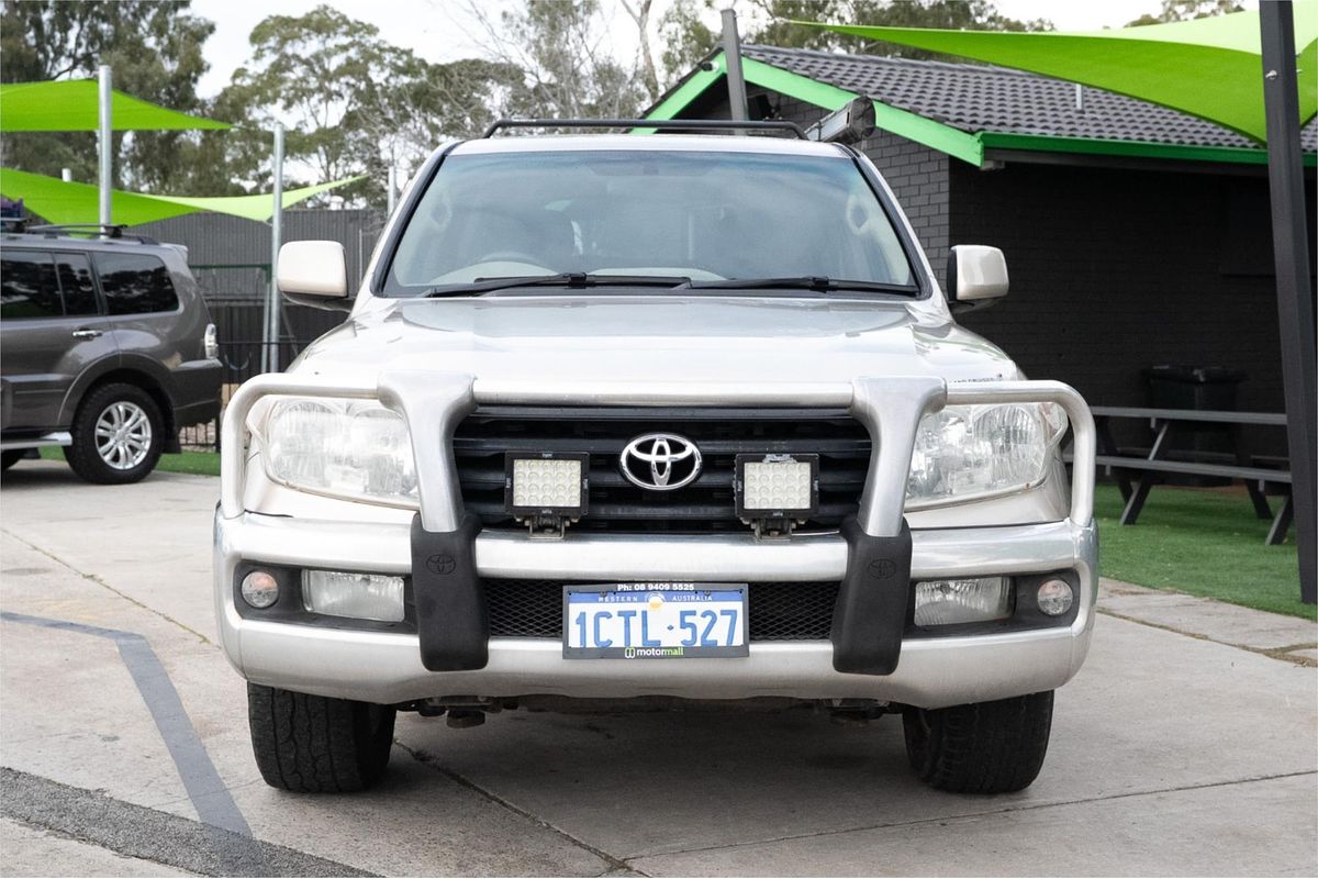 2007 Toyota Landcruiser GXL UZJ200R