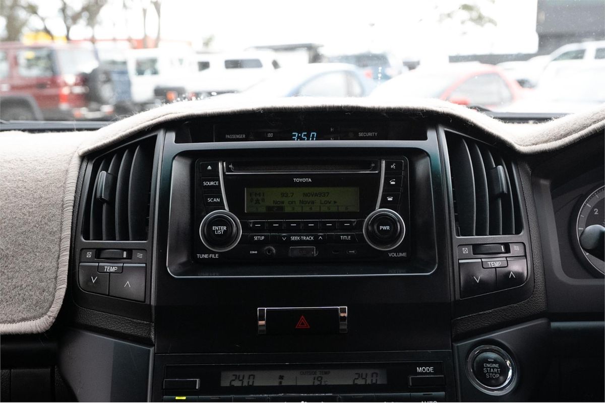2007 Toyota Landcruiser GXL UZJ200R