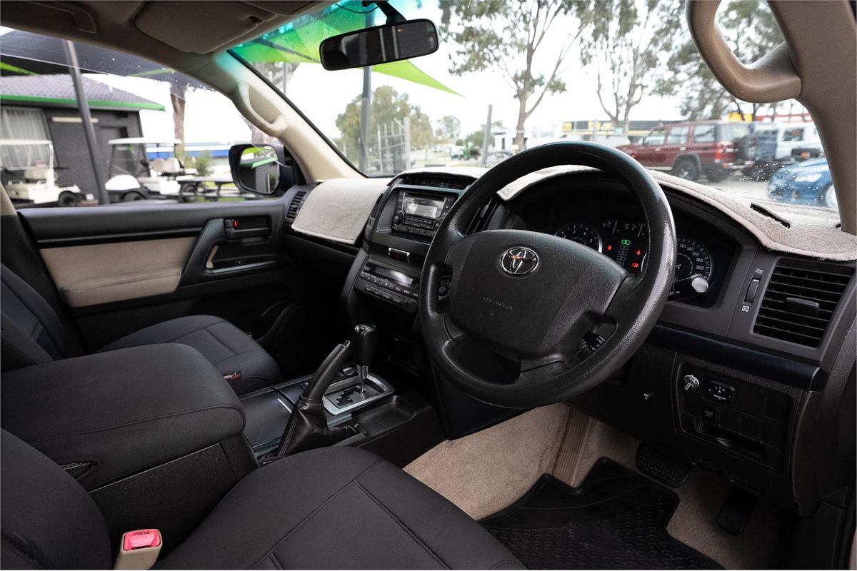 2007 Toyota Landcruiser GXL UZJ200R