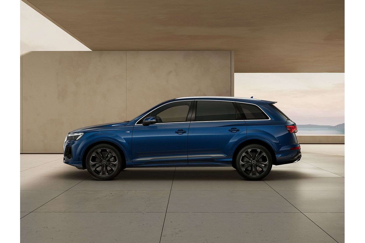 2025 Audi Q7 50 TDI S line 4M