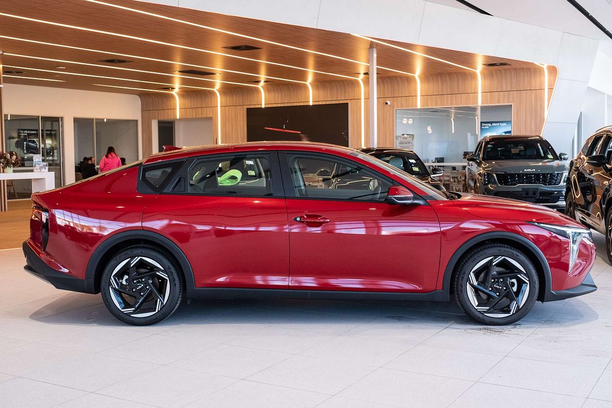 2024 Kia K4 Sport+ CL4m