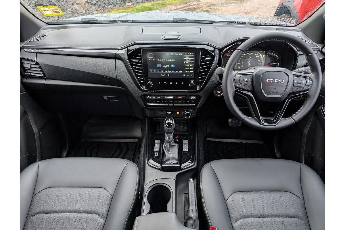 2025 Isuzu D-MAX BLADE 4X4