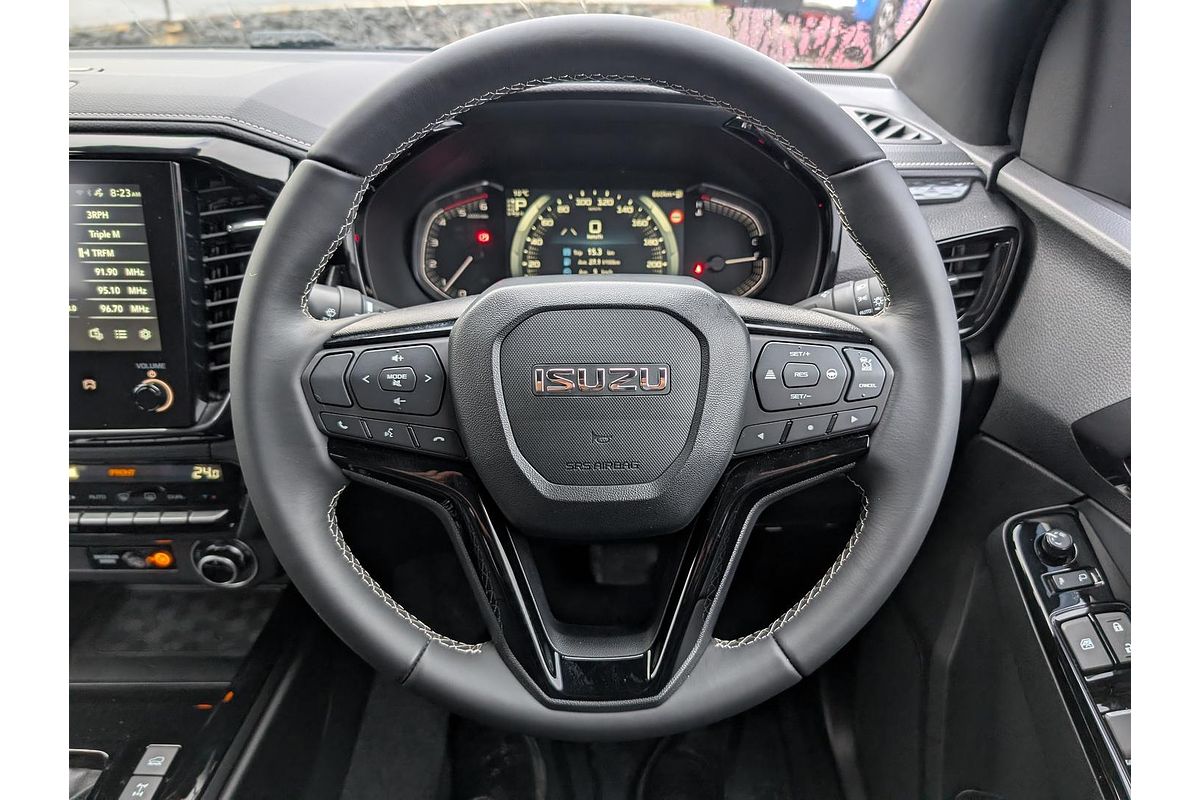 2025 Isuzu D-MAX BLADE 4X4