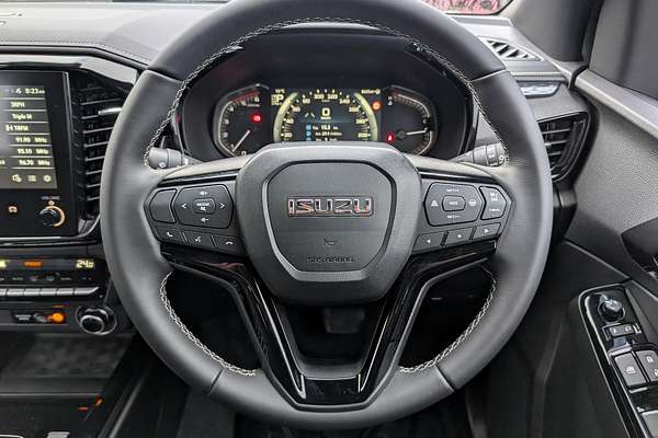 2025 Isuzu D-MAX BLADE 4X4