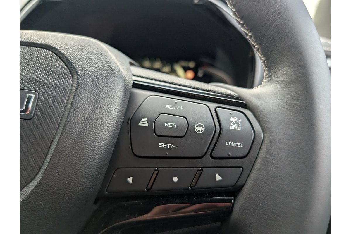 2025 Isuzu D-MAX BLADE 4X4