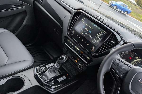 2025 Isuzu D-MAX BLADE 4X4