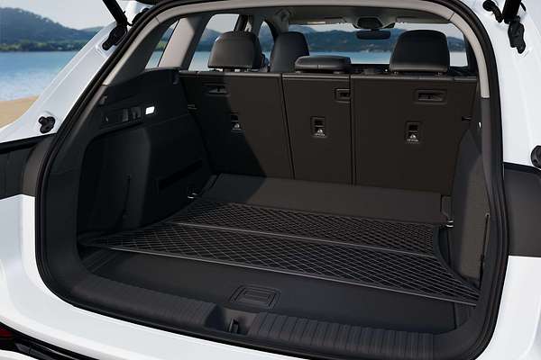 2025 Audi Q6 e-tron GF