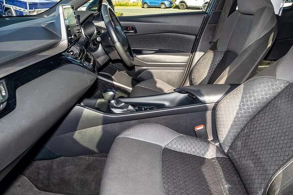 2023 Toyota C-HR GXL NGX10R