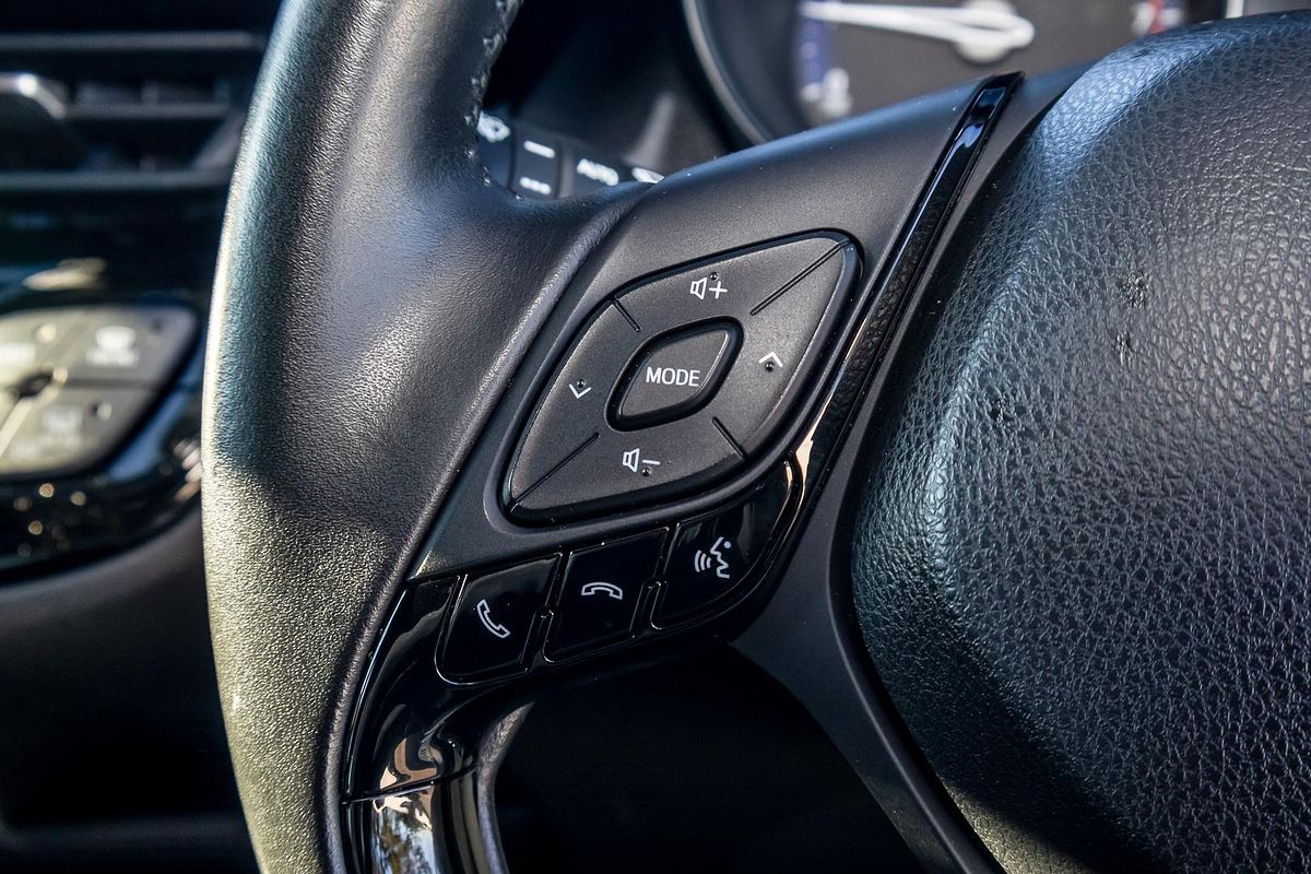 2023 Toyota C-HR GXL NGX10R