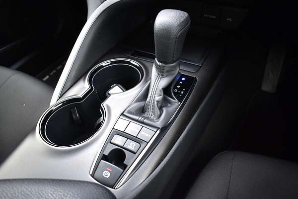 2024 Toyota Camry Ascent AXVH70R