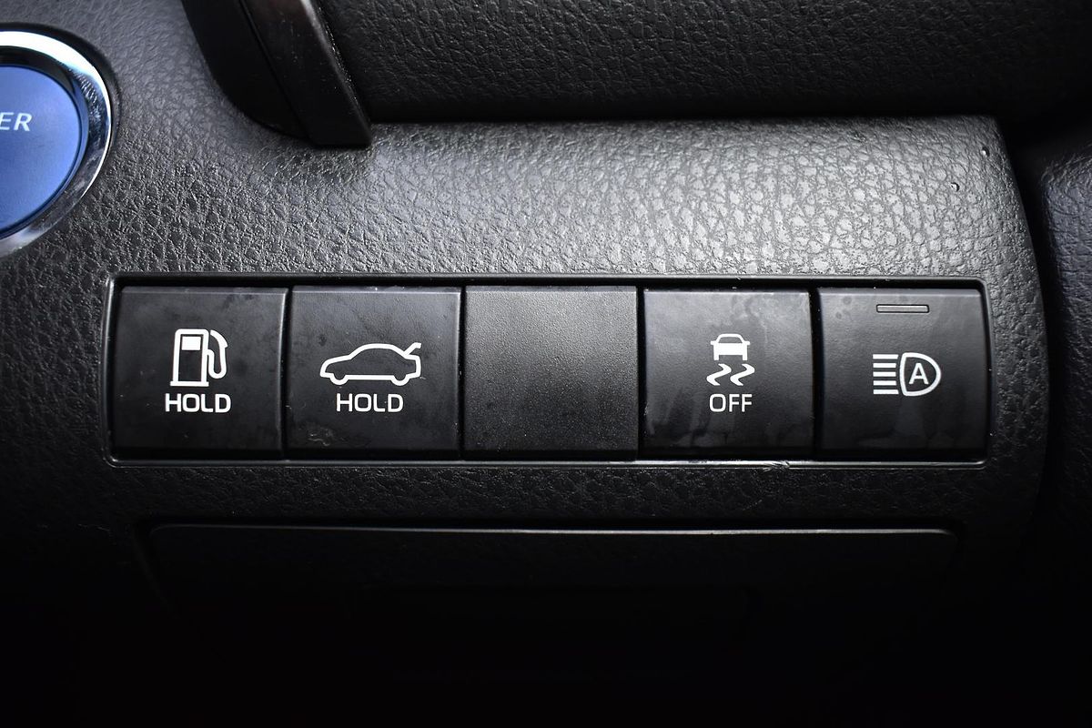 2024 Toyota Camry Ascent AXVH70R
