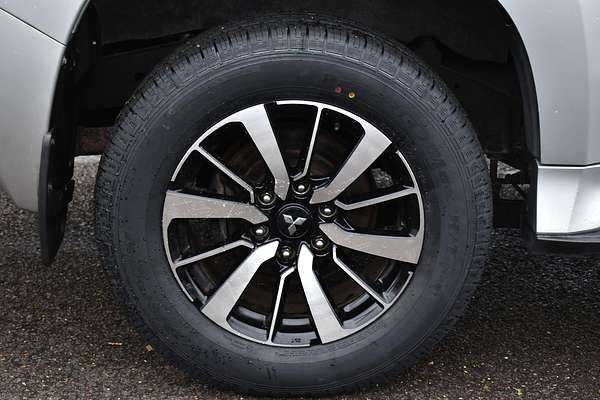 2016 Mitsubishi Pajero Sport GLS QE