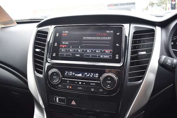 2016 Mitsubishi Pajero Sport GLS QE
