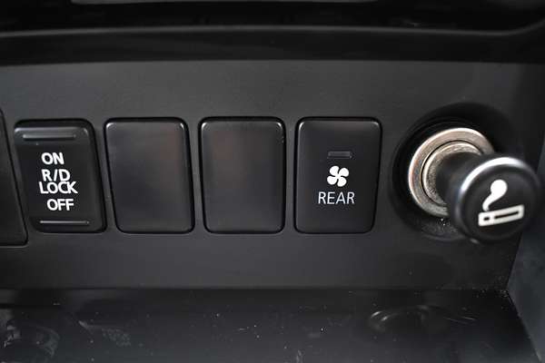 2016 Mitsubishi Pajero Sport GLS QE