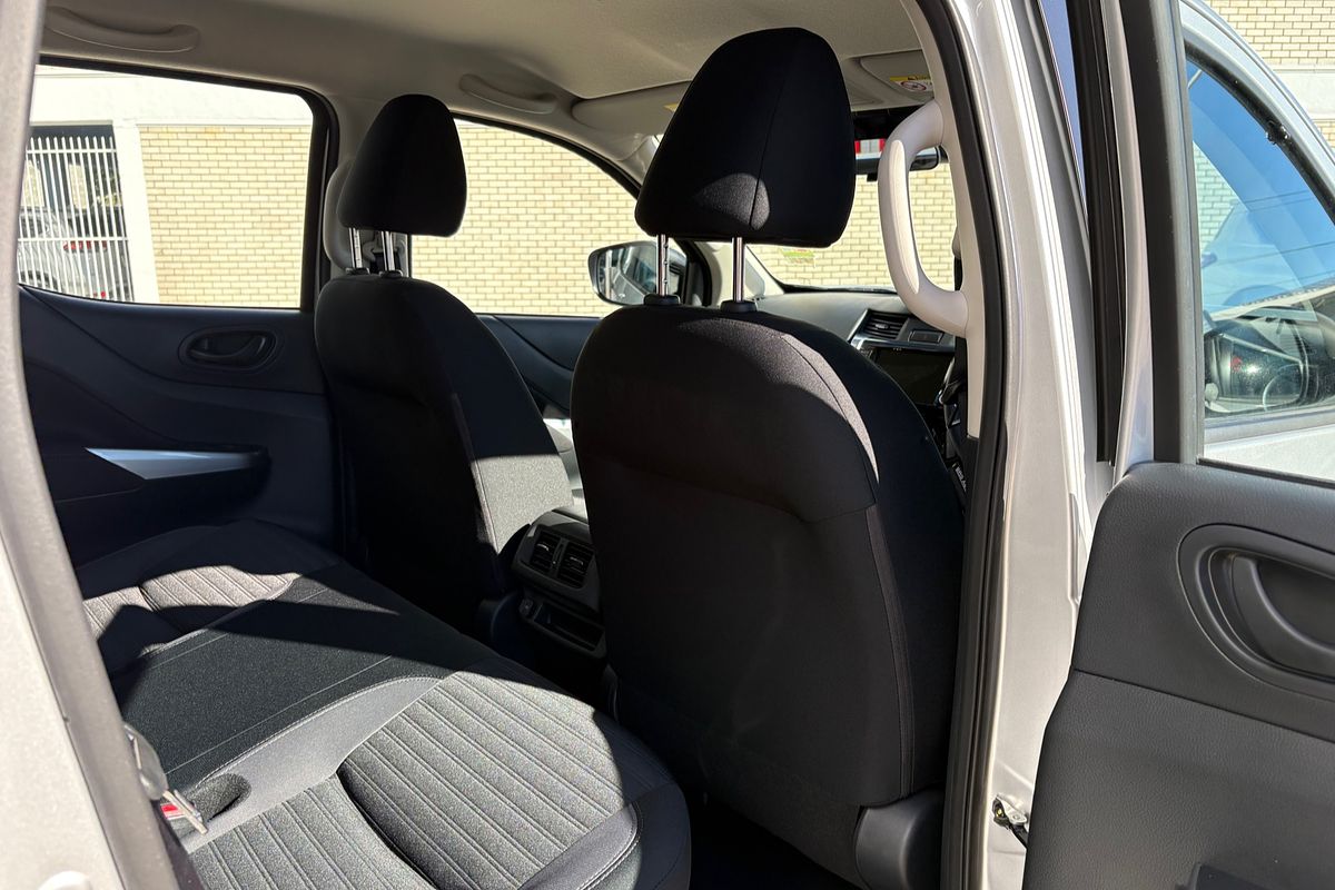 2024 Nissan Navara SL D23 4X4