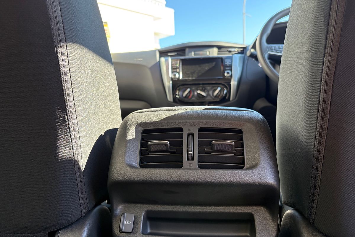 2024 Nissan Navara SL D23 4X4