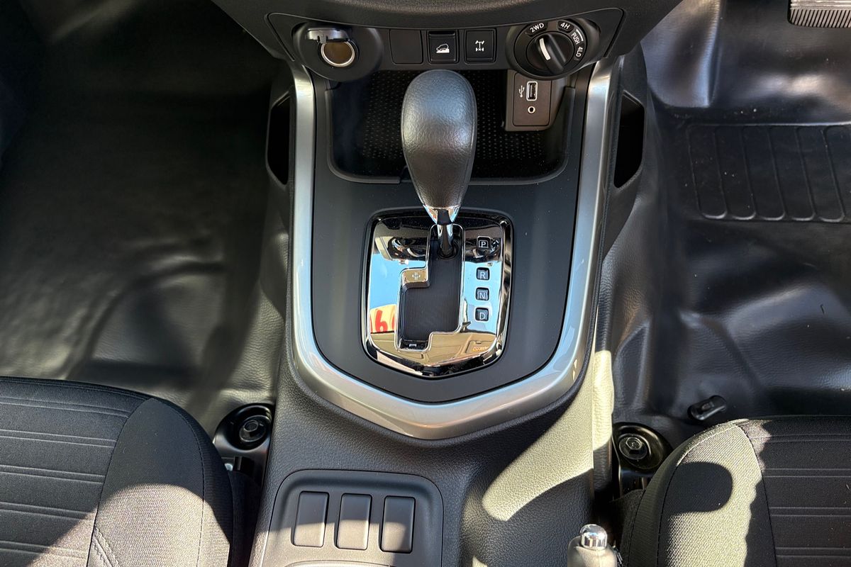 2024 Nissan Navara SL D23 4X4
