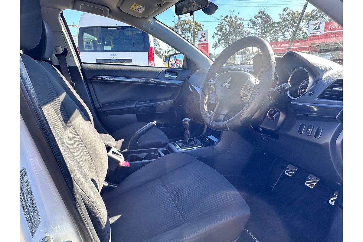 2014 Mitsubishi LANCER GSR CJ