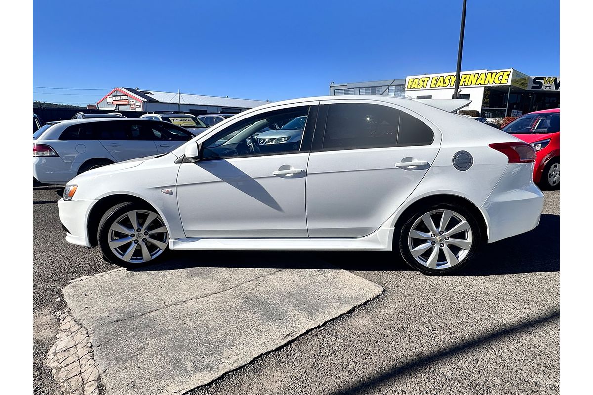 2014 Mitsubishi LANCER GSR CJ