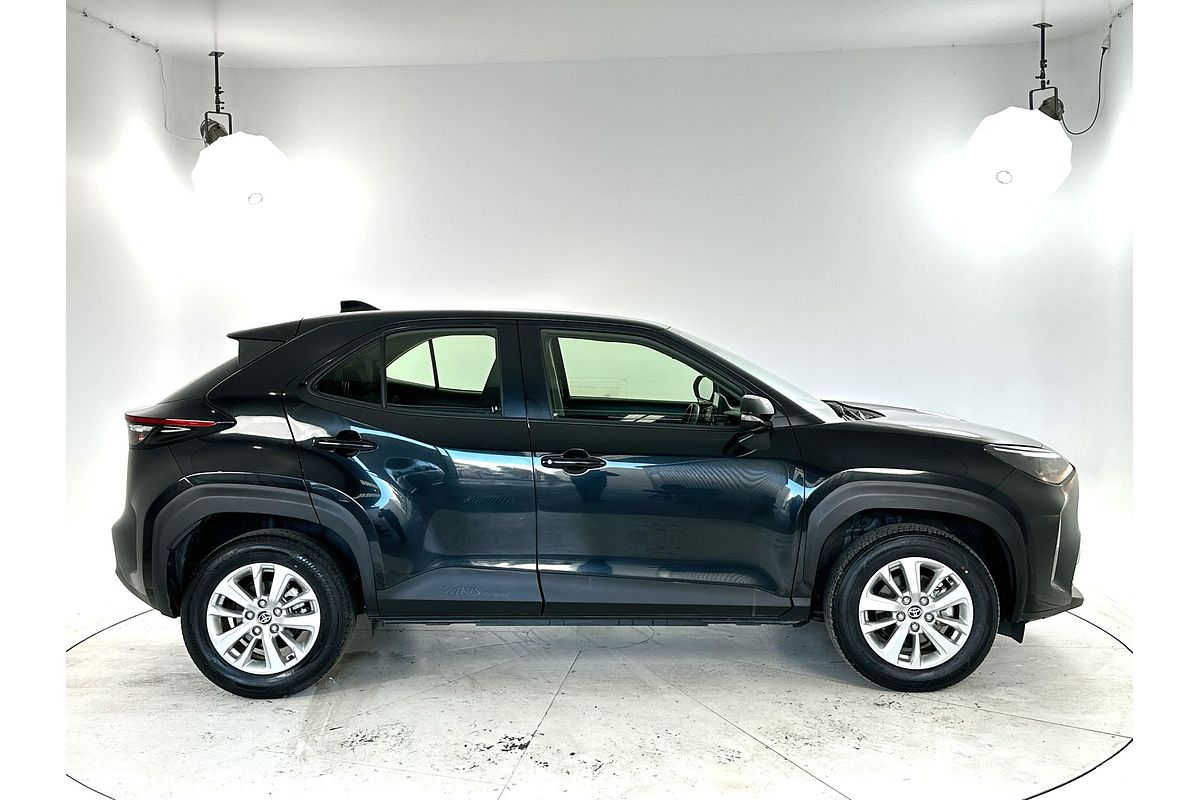 2022 Toyota Yaris Cross GX