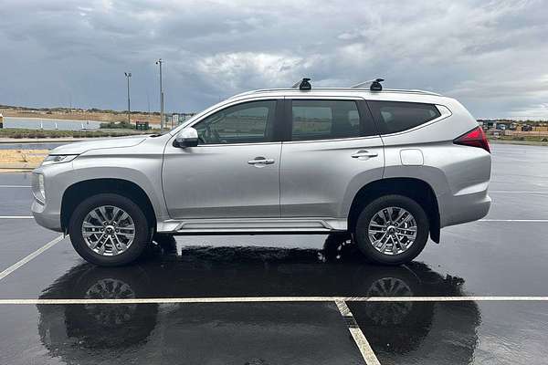2022 Mitsubishi Pajero Sport GLX QF