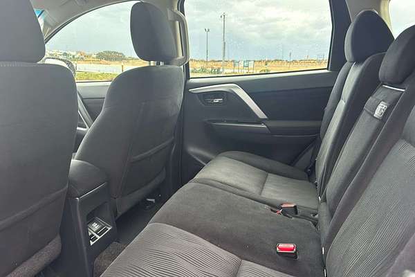 2022 Mitsubishi Pajero Sport GLX QF