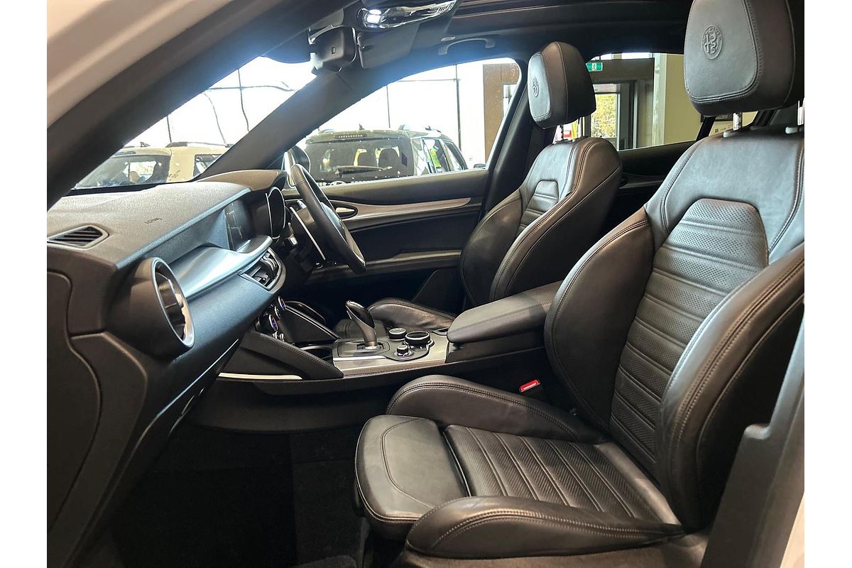 2017 Alfa Romeo Stelvio First Edition