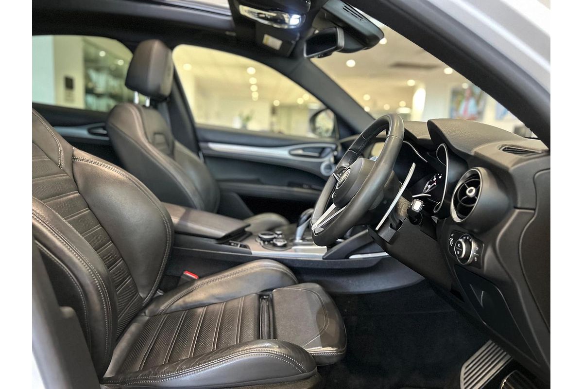 2017 Alfa Romeo Stelvio First Edition