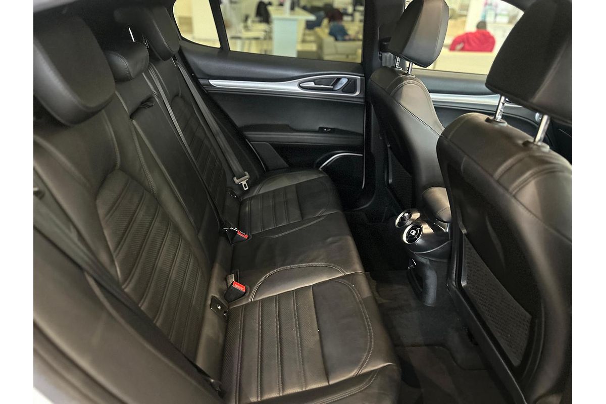 2017 Alfa Romeo Stelvio First Edition