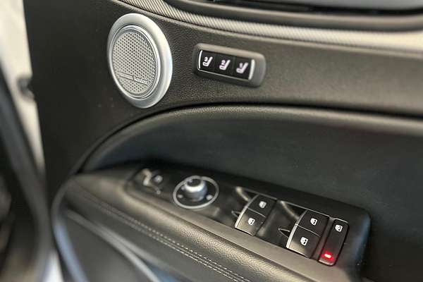 2017 Alfa Romeo Stelvio First Edition