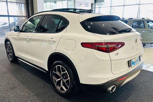 2017 Alfa Romeo Stelvio First Edition