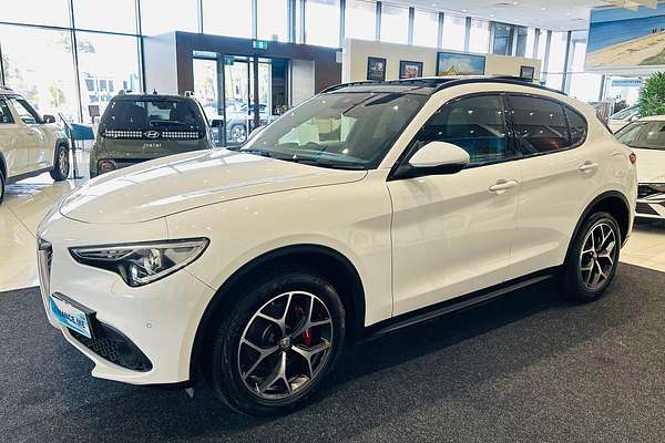 2017 Alfa Romeo Stelvio First Edition