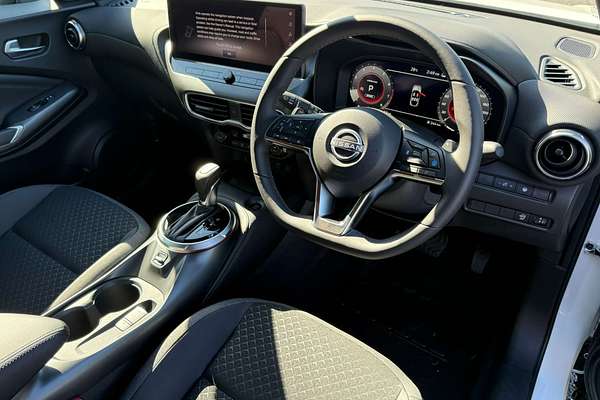 2024 Nissan JUKE ST-L F16