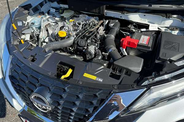 2024 Nissan JUKE ST-L F16