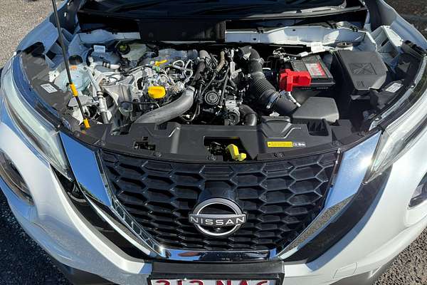 2024 Nissan JUKE ST-L F16