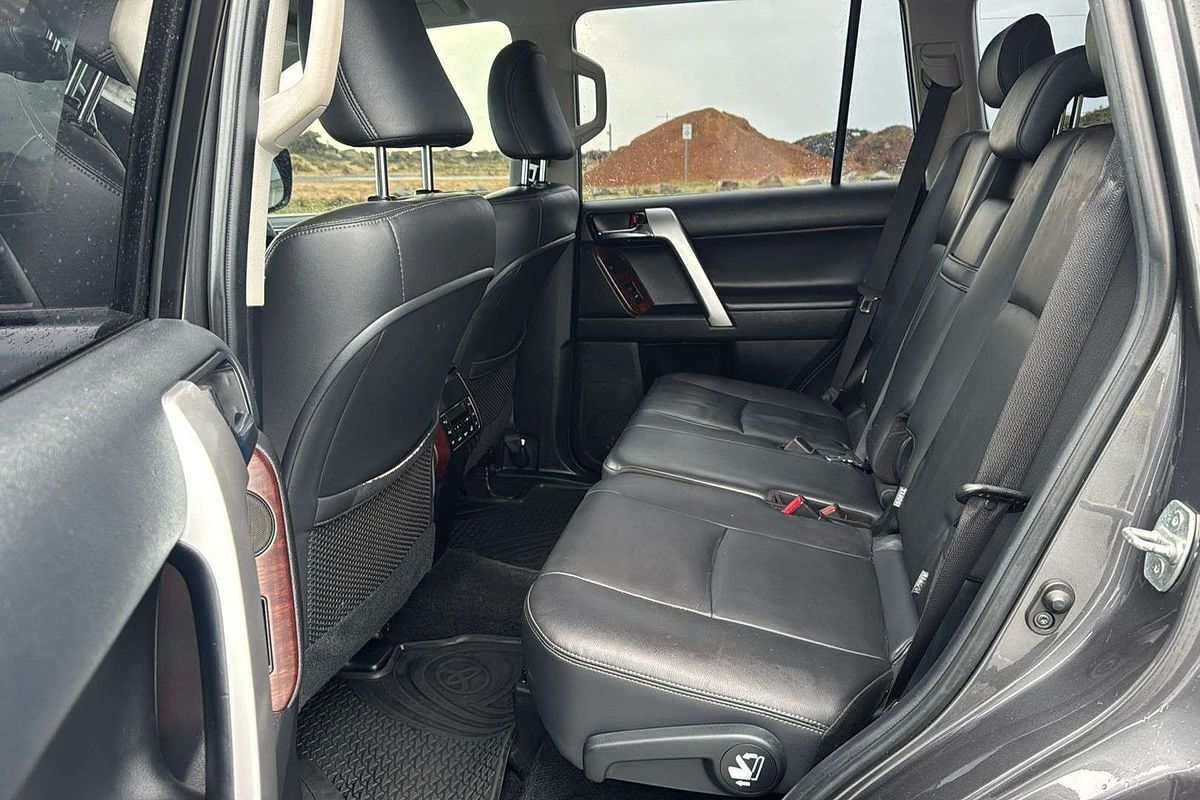 2016 Toyota Landcruiser Prado VX GDJ150R