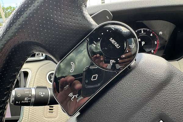 2017 Land Rover Range Rover Velar D300 SE L560