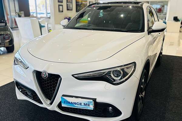 2017 Alfa Romeo Stelvio First Edition