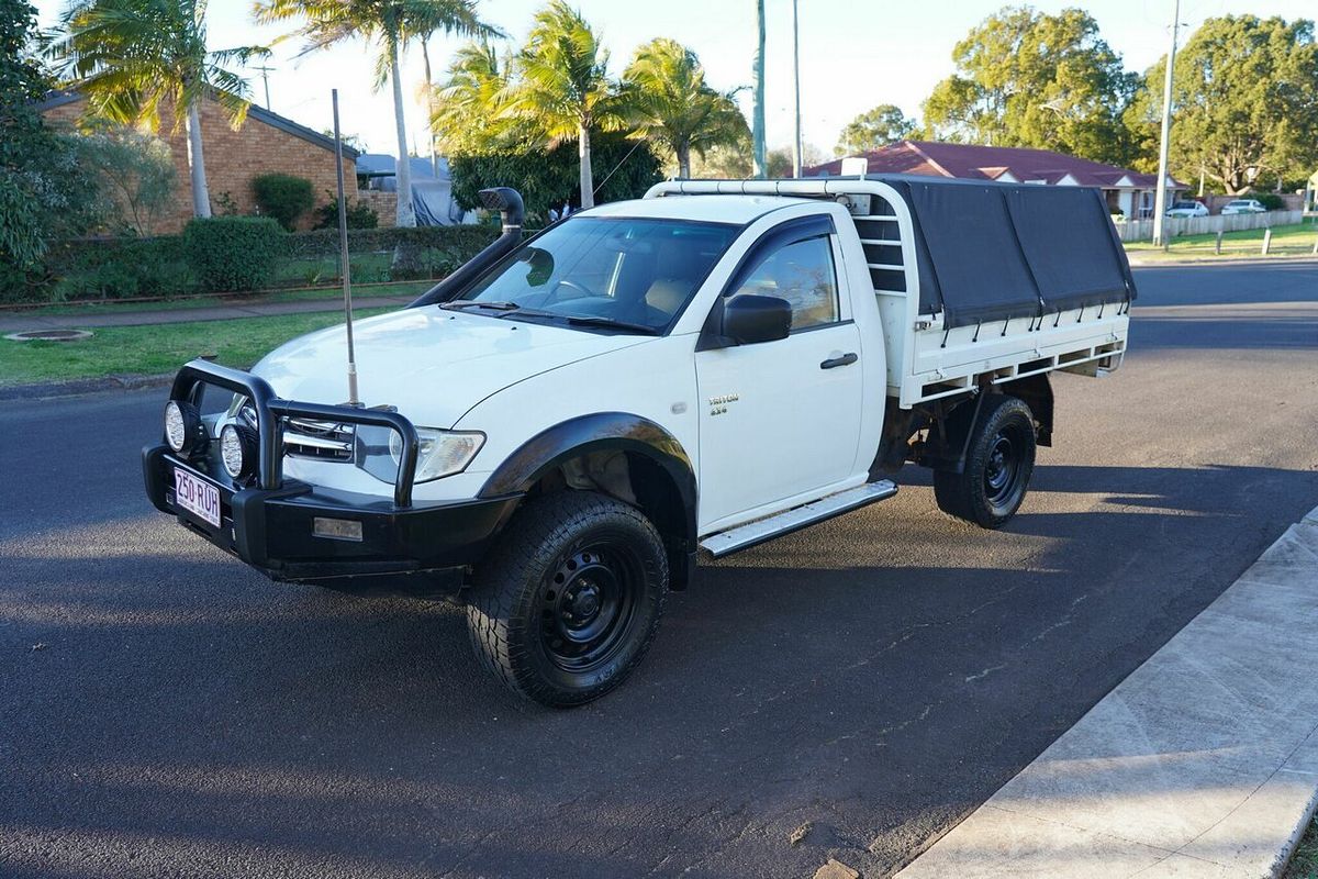 2011 Mitsubishi Triton GLX MN 4X4