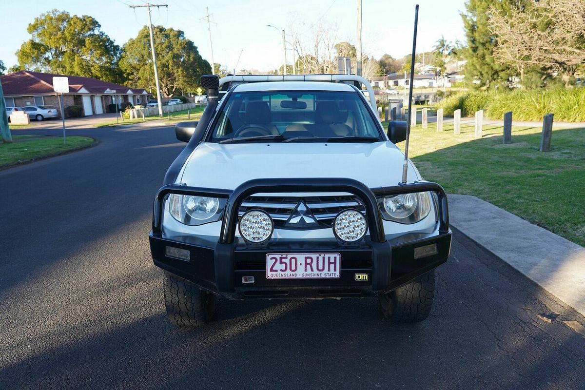 2011 Mitsubishi Triton GLX MN 4X4