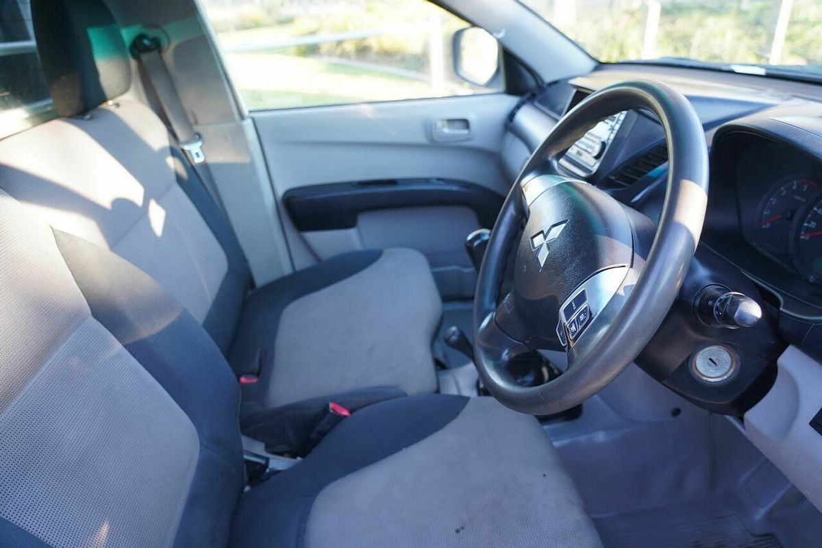 2011 Mitsubishi Triton GLX MN 4X4