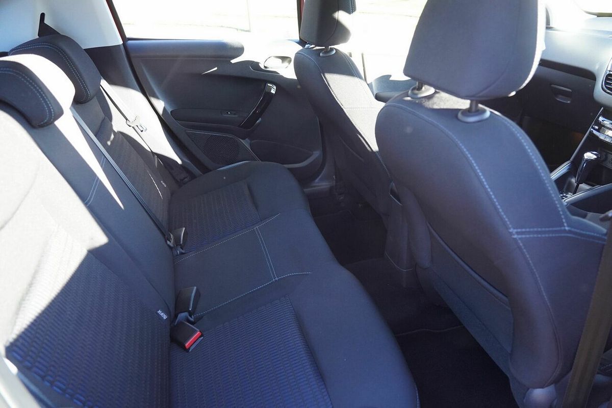 2014 Peugeot 208 Allure Premium A9