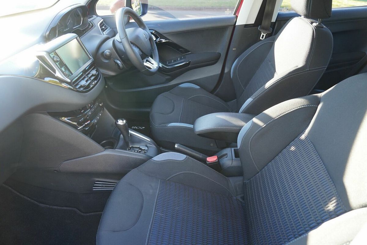 2014 Peugeot 208 Allure Premium A9