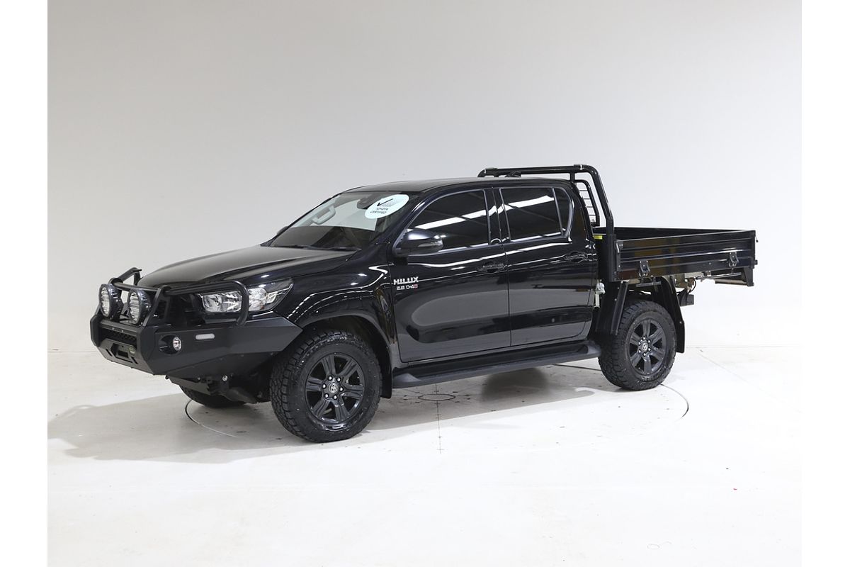 Hilux 4x4 SR 2.8L MHV 48V Automatic Double Cab C/C
