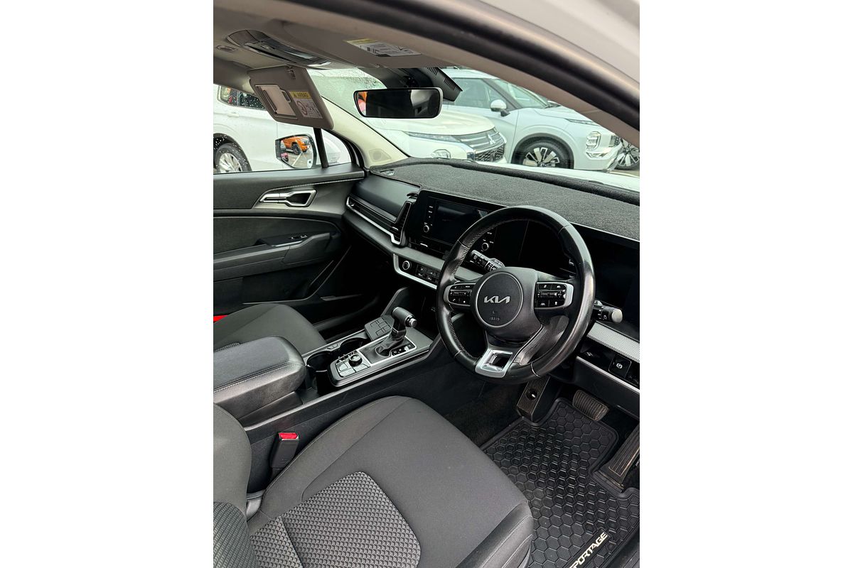 2022 Kia Sportage S NQ5
