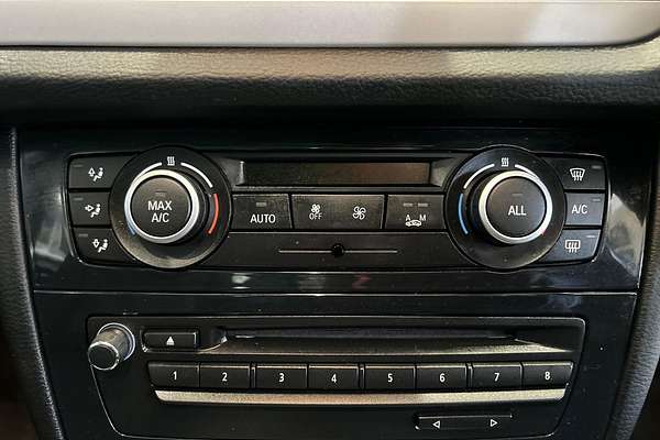 2015 BMW X1 sDrive18d E84