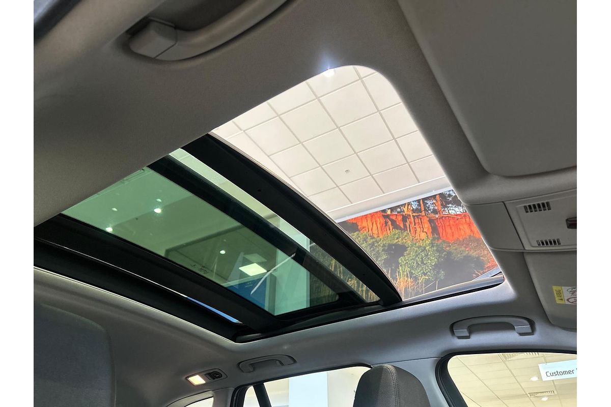2015 BMW X1 sDrive18d E84